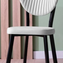 Set 4 Scaune Tapitat Catifea, Gemstone, pentru HoReCa, bucatarie, living, cadru extra rezistent metal negru, tapitat catifea Crem, 45 x 45 x 85 cm Set 4 Scaune Tapitat Catifea, Gemstone, pentru HoReCa, bucatarie, living, cadru extra rezistent metal negru, tapitat catifea Crem, 45 x 45 x 85 cm